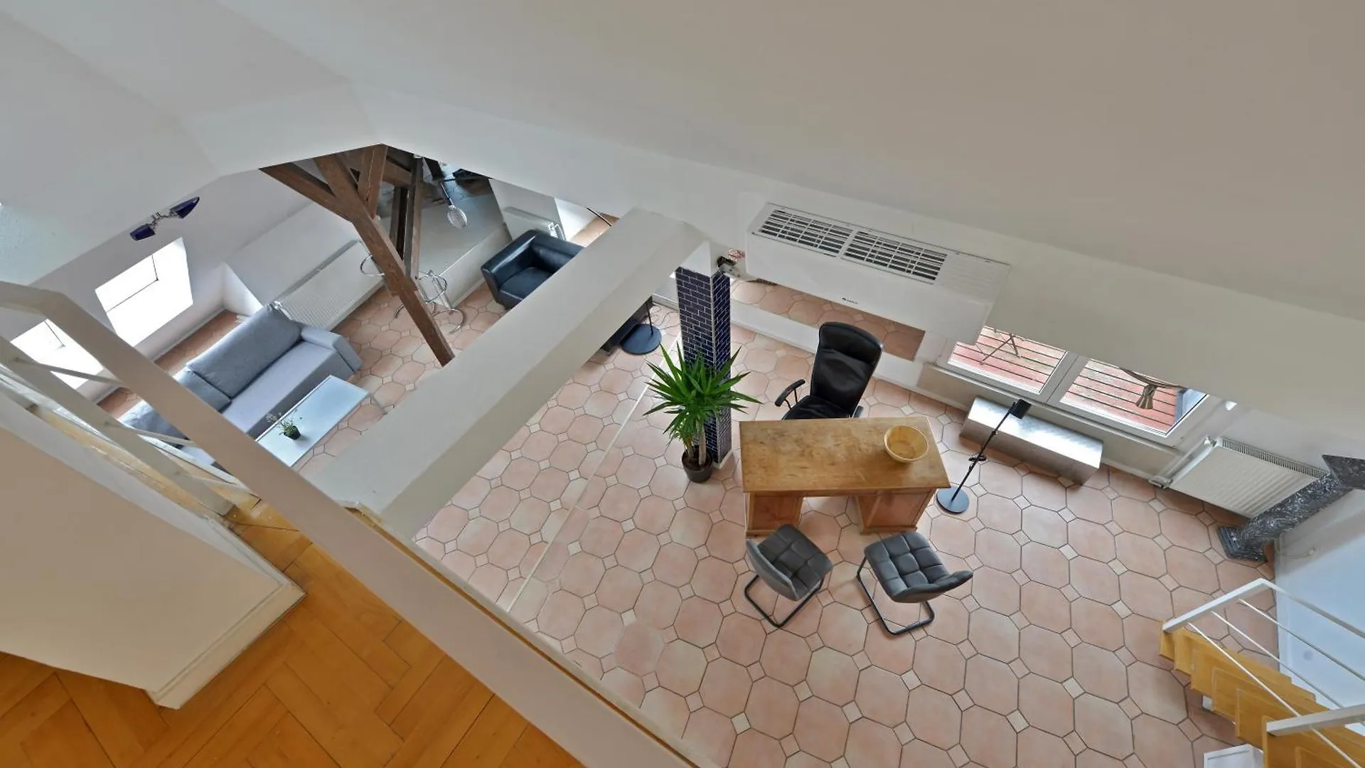 Apartment 5,Batthyani Square, Buda, Panorama, Parliament Budapest
