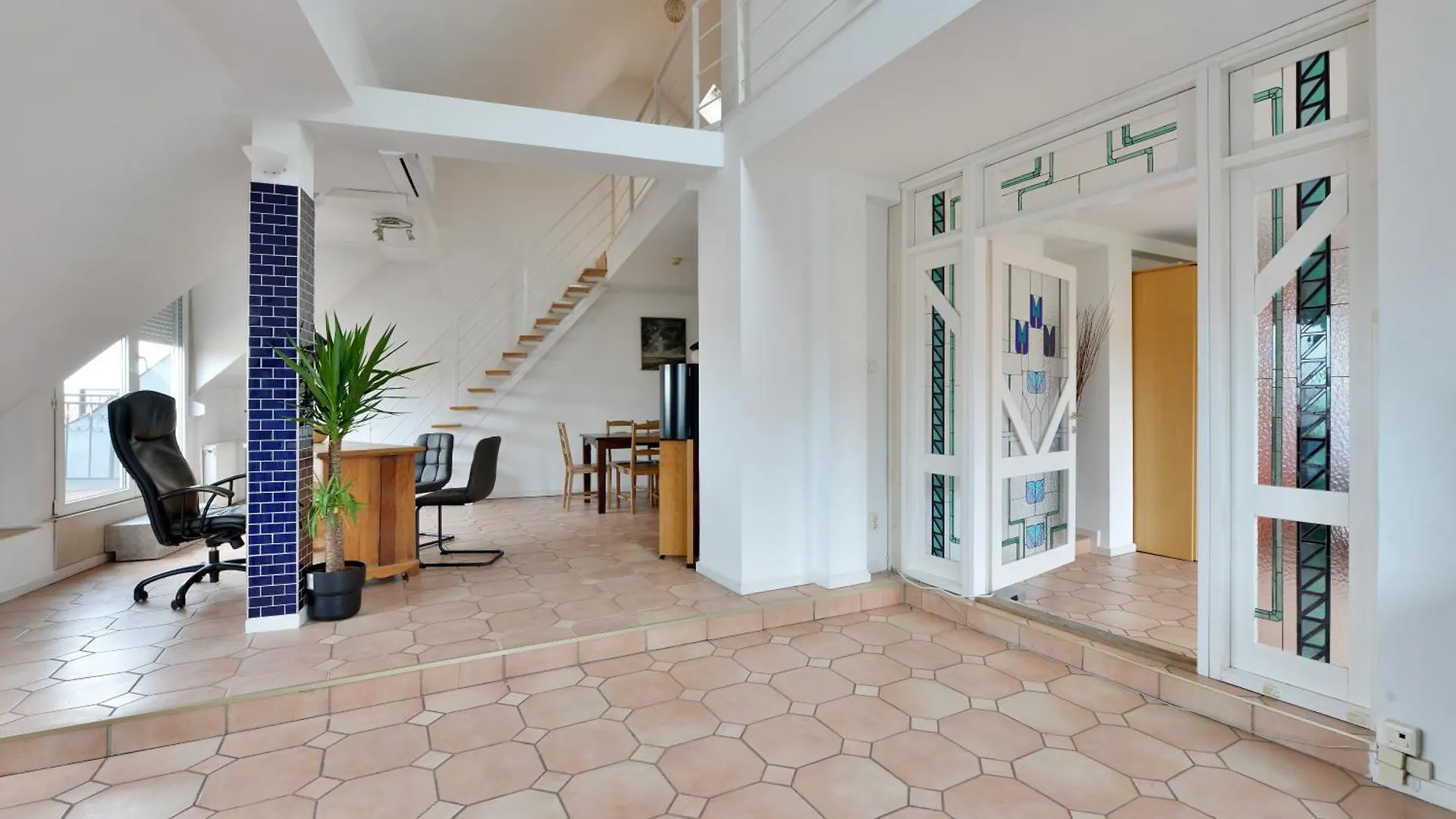 Apartment 5,Batthyani Square, Buda, Panorama, Parliament Budapest Hungary