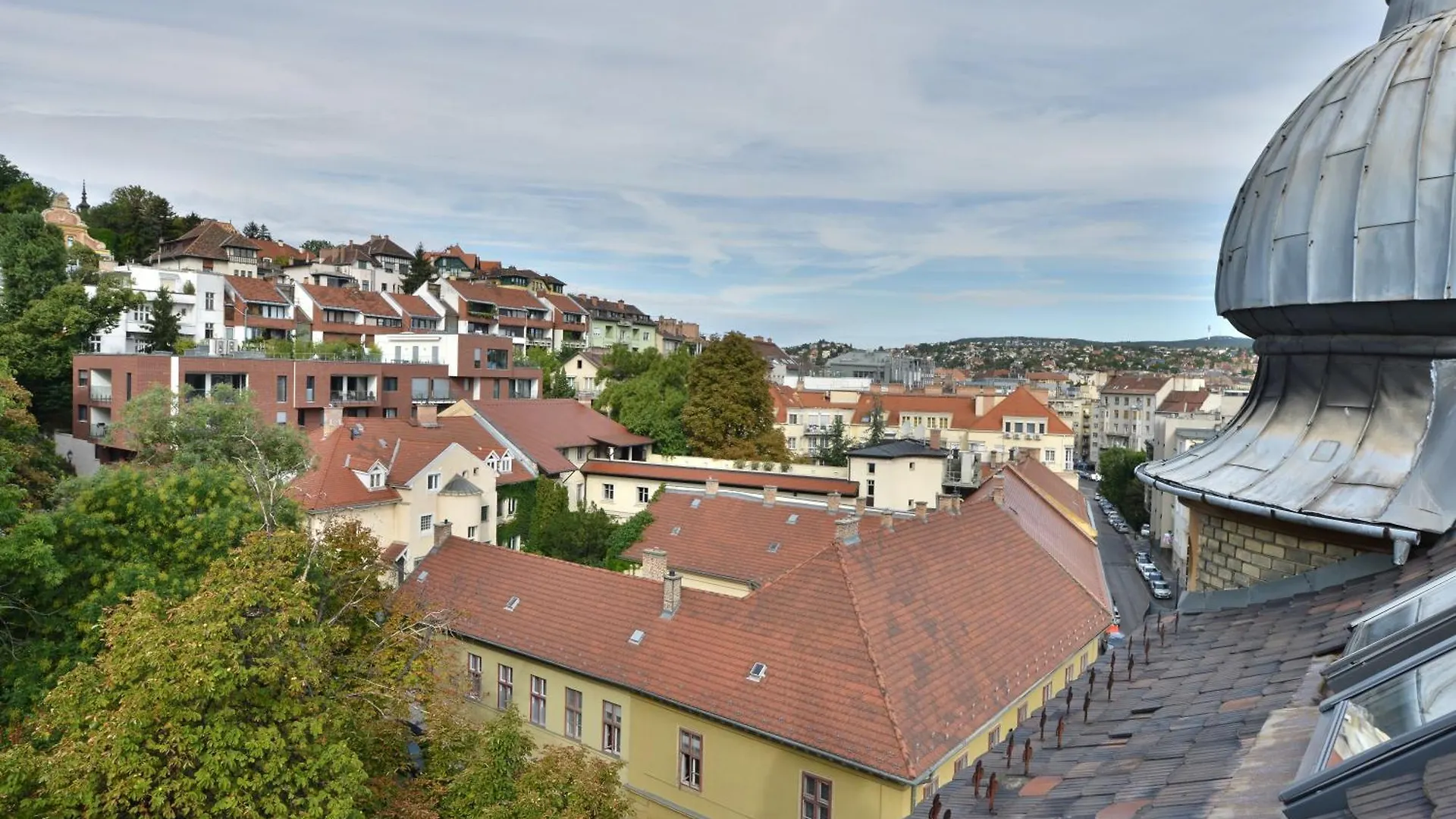 5,Batthyani Square, Buda, Panorama, Parliament Budapest