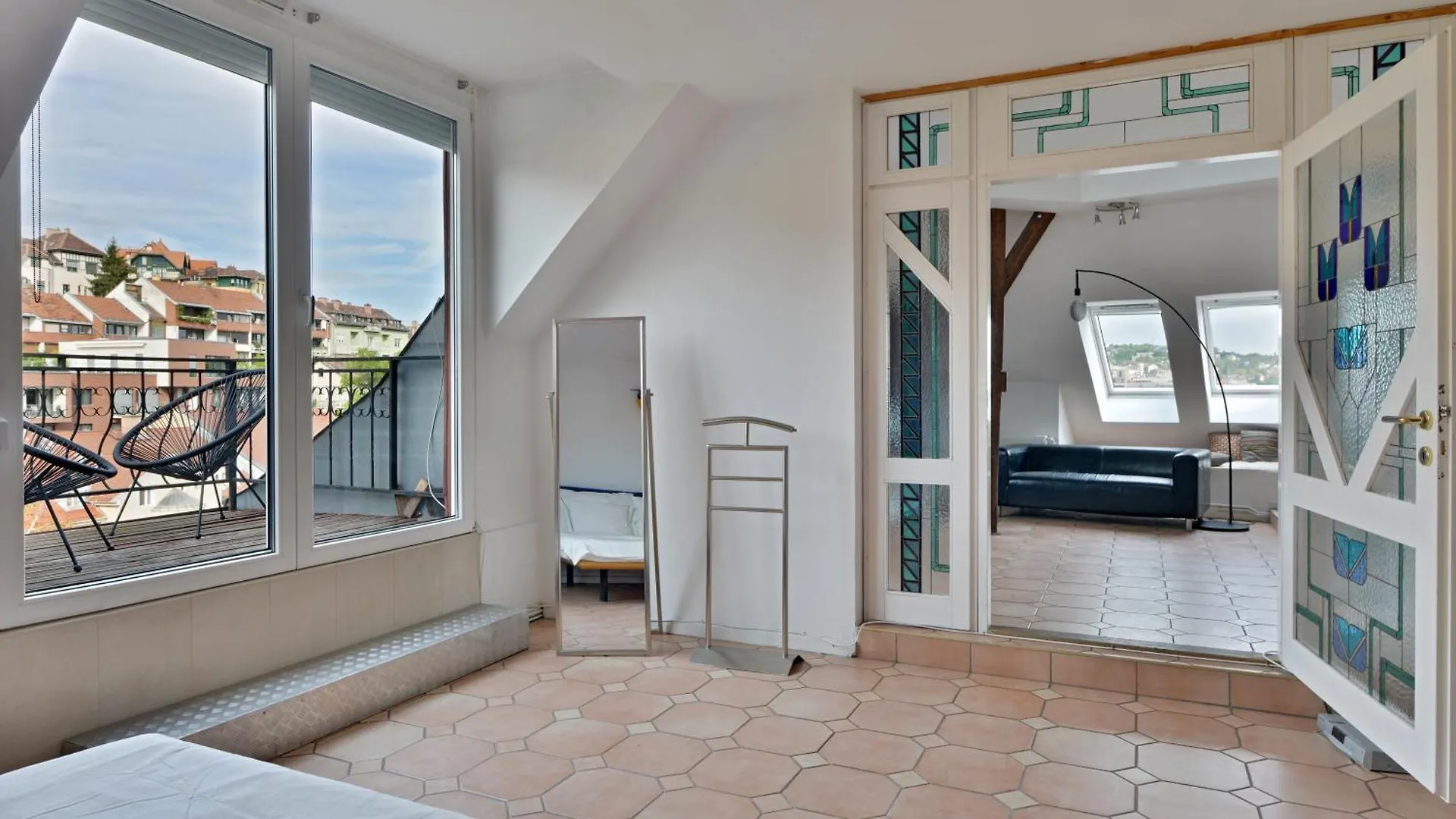 5,Batthyani Square, Buda, Panorama, Parliament Budapest Apartment